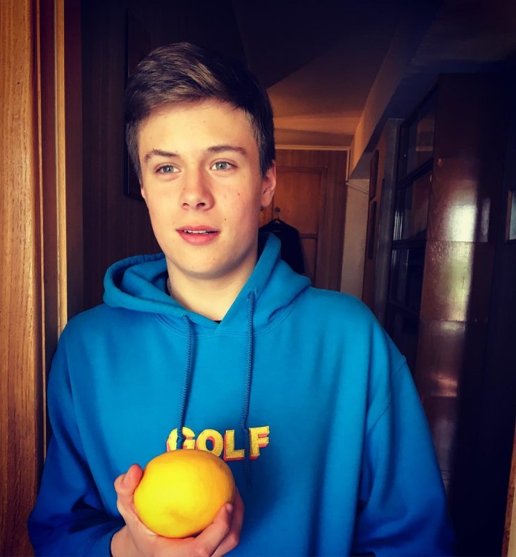 Анна Михалкова показала повзрослевших сыновей. Вы будете поражены, увидев этих необыкновенных красавцев!