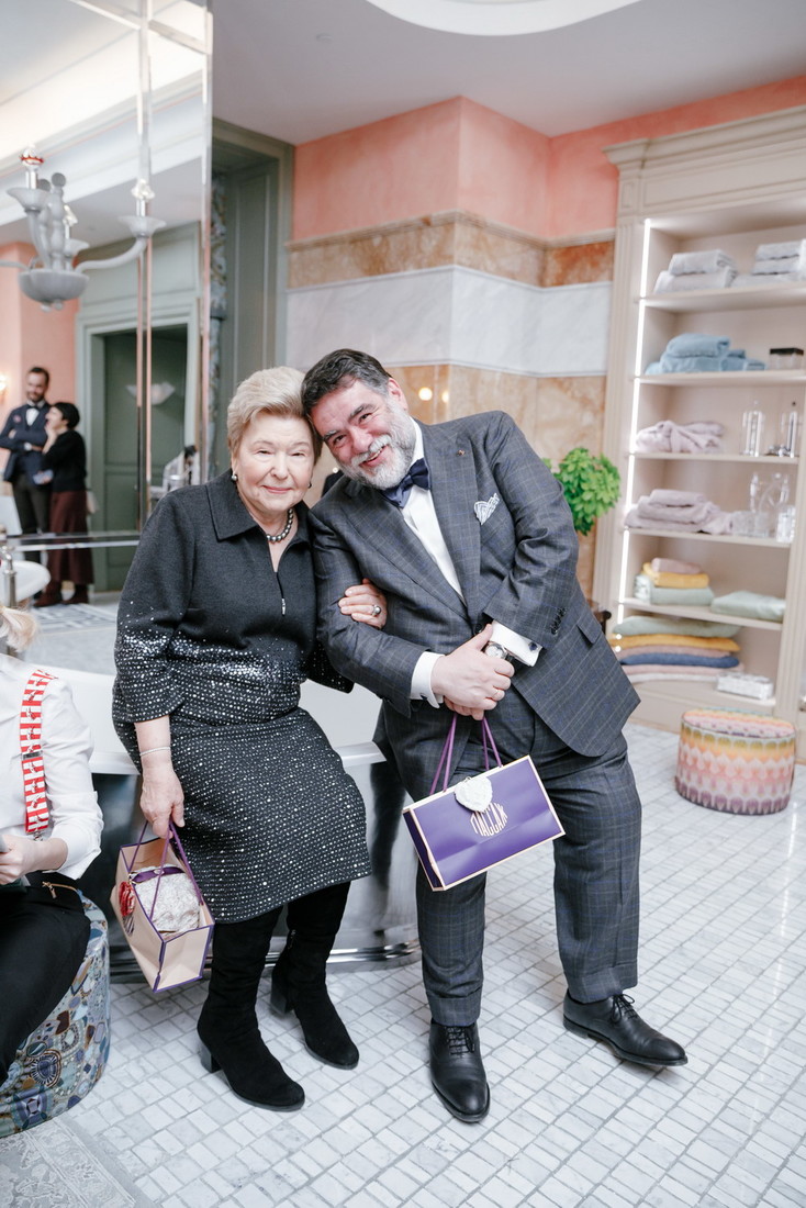 Вдова первого президента России совсем не меняется и выглядит все также элегантно в свои 85 лет